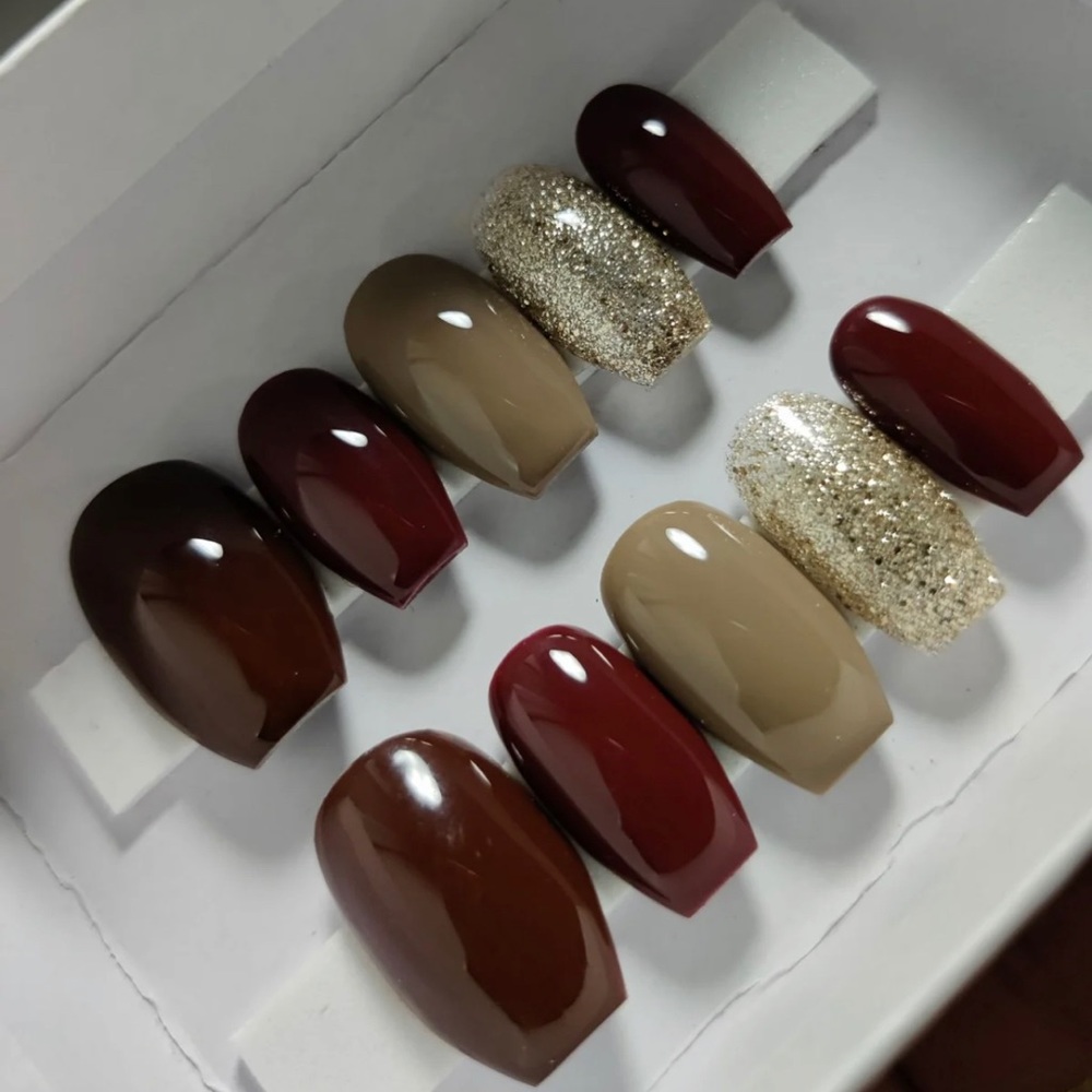 Press on nails